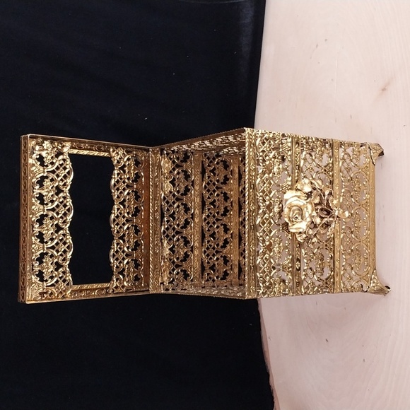 Vintage Hollywood Regency Gold Metal with Rose Tissue Box Holder - Picture 9 of 11